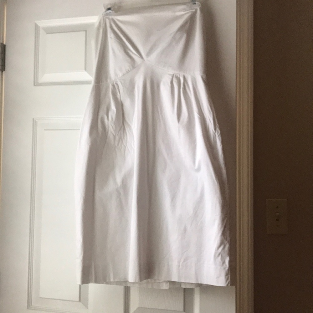 White strapless dress